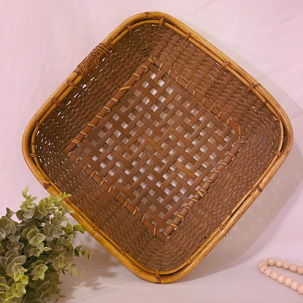 Bamboo and rattan decorative tray/basket